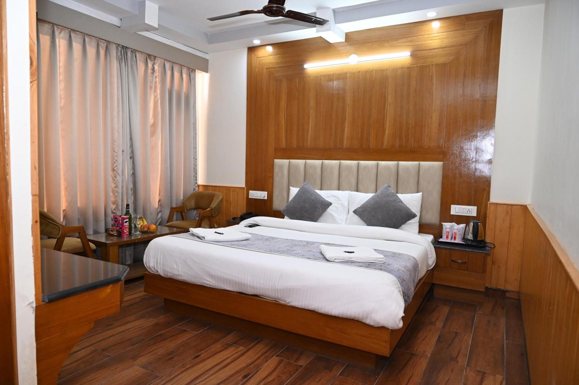 Hotel Lee Green - Manali (Himachal Pradesh) — Foto 1
